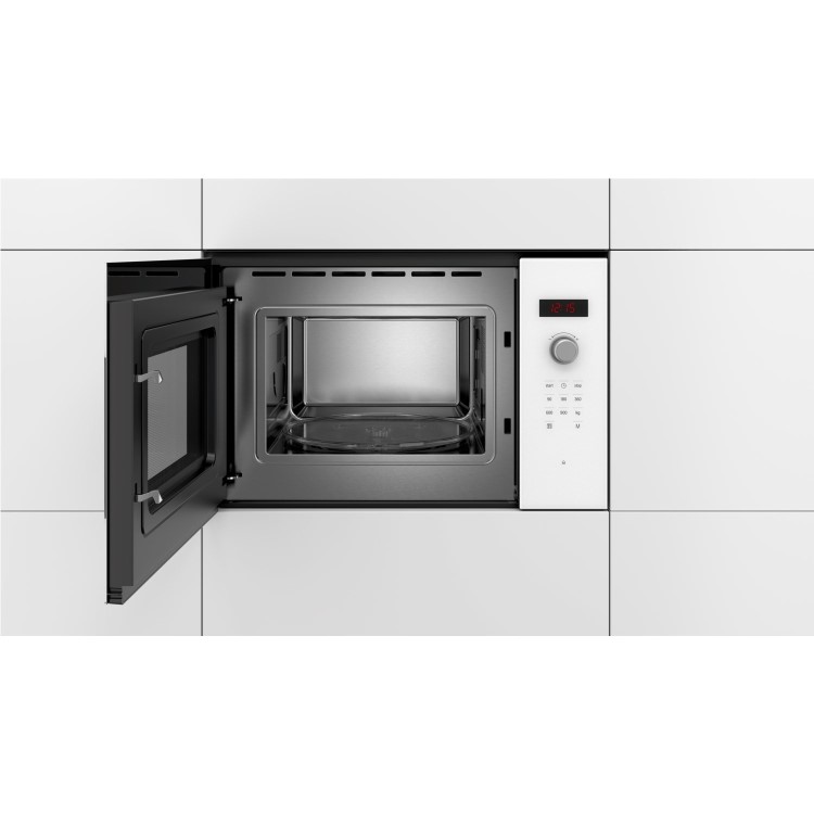GRADE A1 - Bosch BFL553MW0B Serie 4 900W 25L Built-in Microwave Oven - White