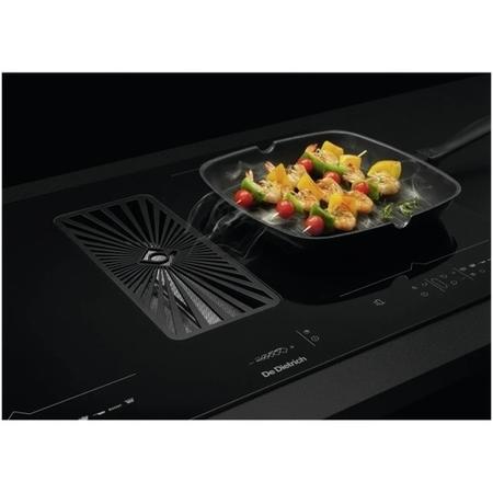 Refurbished De Dietrich DPI7888BH 80cm 4 Zone Venting Induction Hob Black