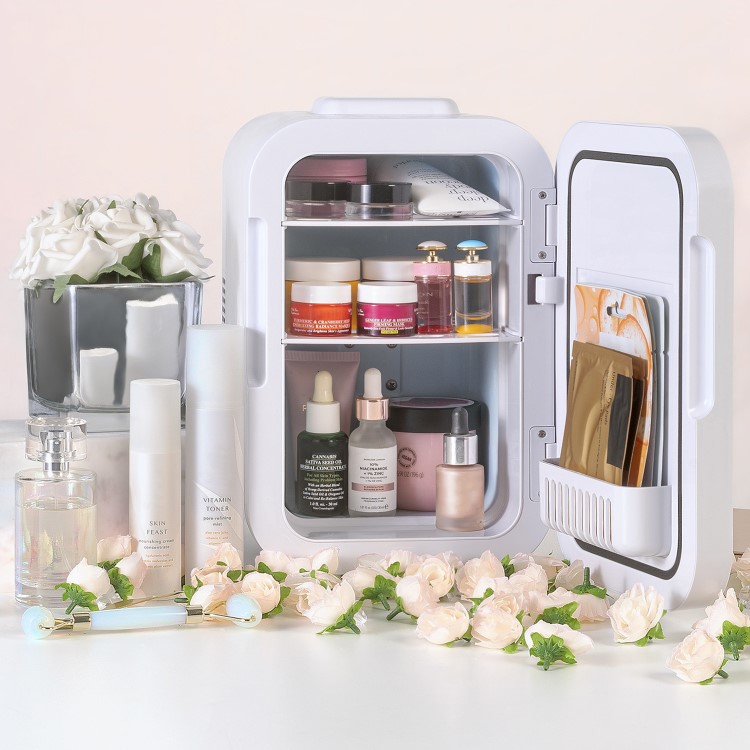 Refurbished electriQ EQ6LMINIBEAUTYFRIDGE 6 Litre Mini Portable Beauty Fridge with Mirror and LED Light