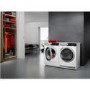 GRADE A1 - AEG L8FEC946R 8000 Series 9kg 1400rpm Freestanding Washing Machine - White