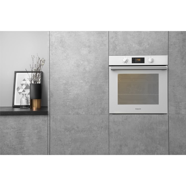 GRADE A3 - Hotpoint SA2540HWH 9 Function Electric Built-in Single Oven - White