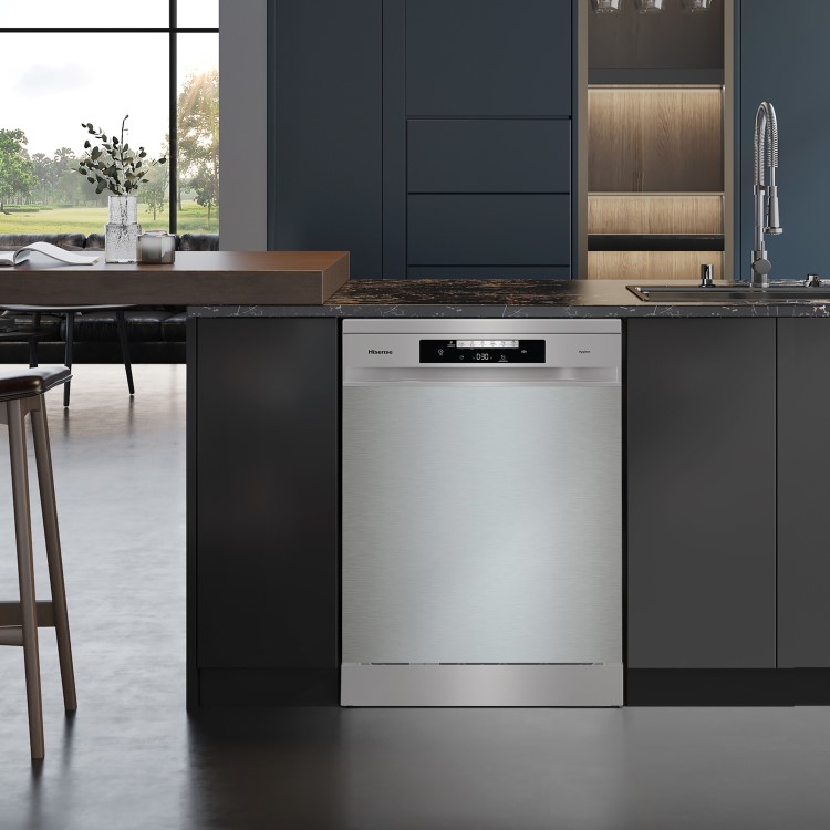Refurbished Hisense HS643D60XUK 16 Place Freestanding Dishwasher Stainless Steel