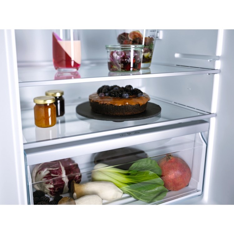 Miele 234L 70-30 Integrated Fridge Freezer