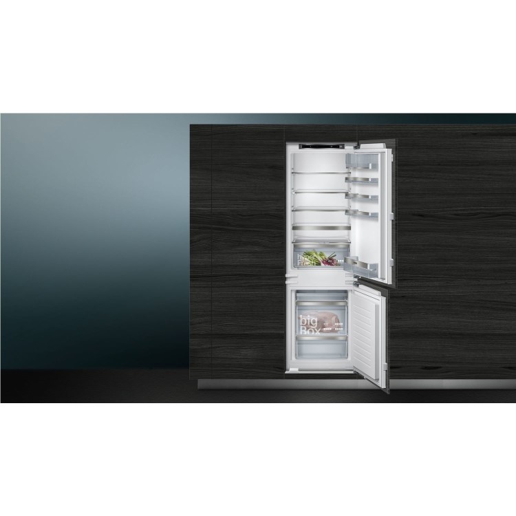 Siemens iQ500 LowFrost 60-40 Integrated Fridge Freezer