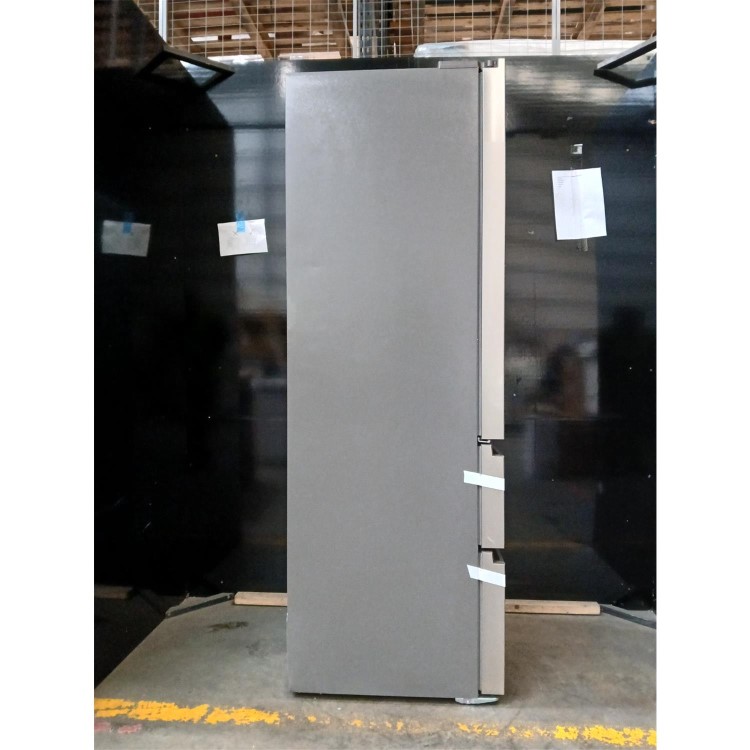 GRADE A2 - Hisense PureFlat 485 Litre French Style American Fridge Freezer - Stainless Steel