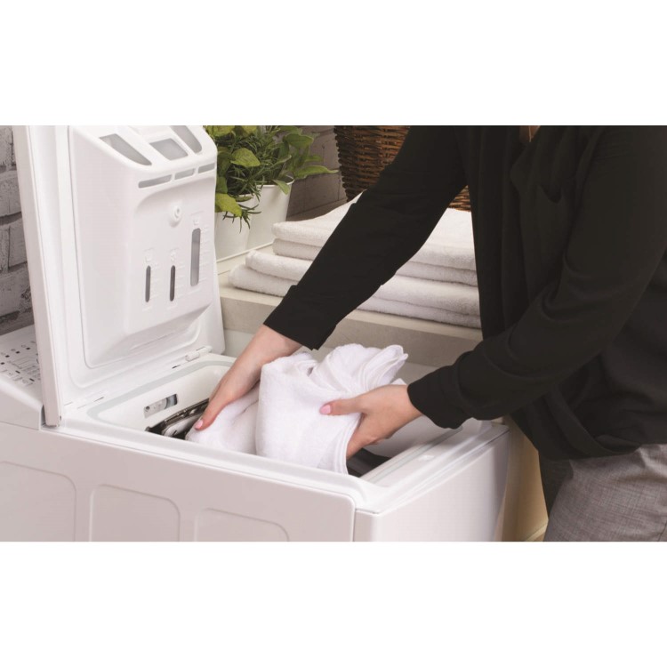 Refurbished Hotpoint WMTF722UUKN 7KG 1200 Spin Freestanding Washing Machine White