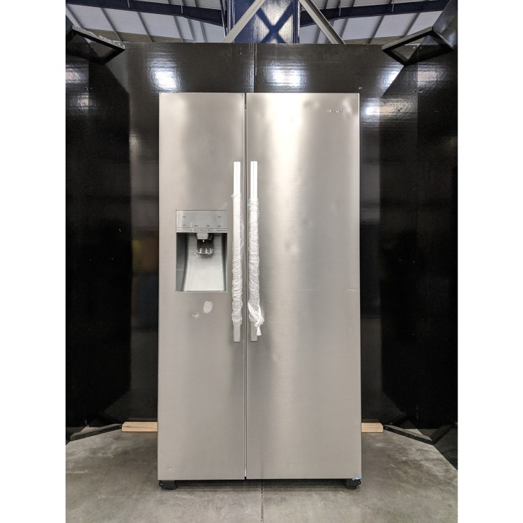 Refurbished Hisense RS694N4IIF Freestanding 562 Litre American Fridge Freezer