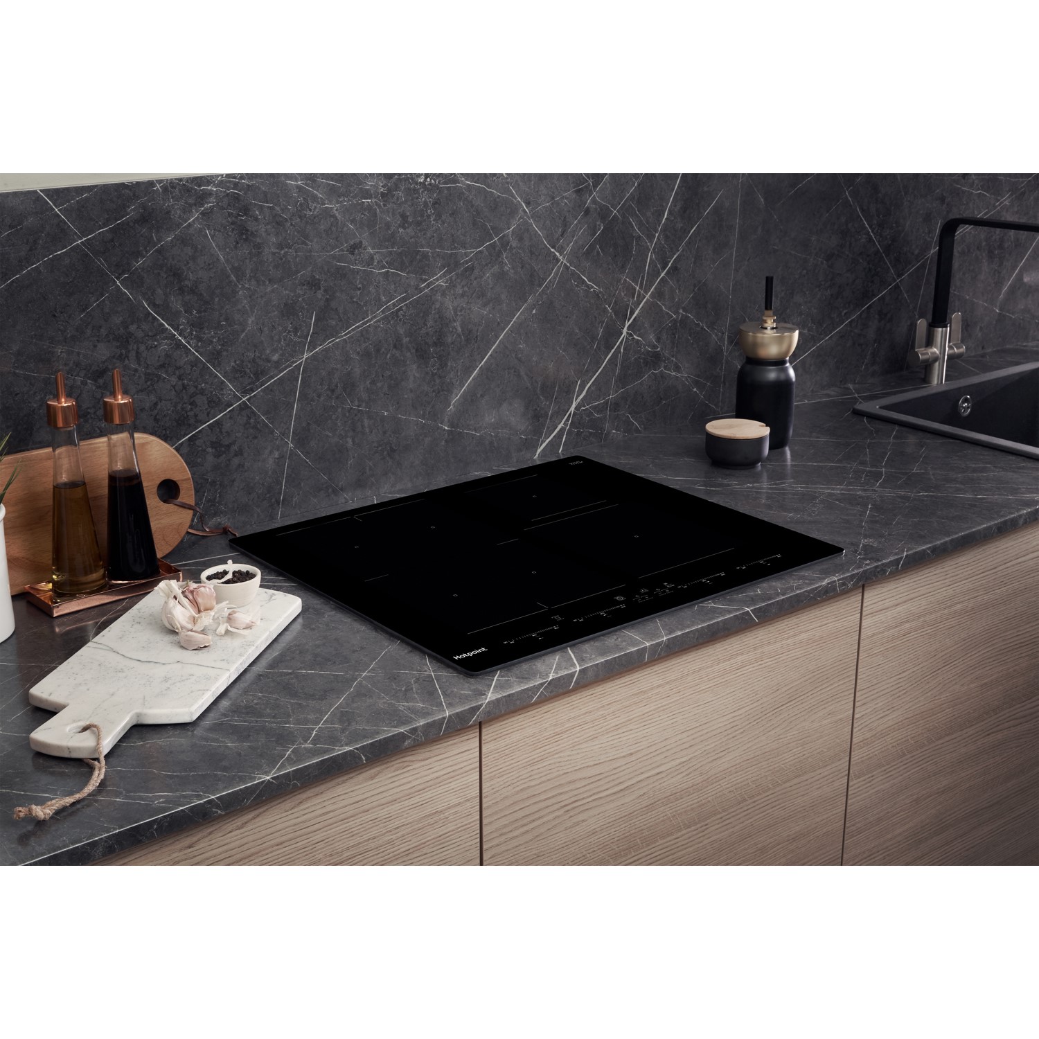 Hotpoint 65cm 4 Zone Induction Hob with Flexi Pro ACO654NE Appliances