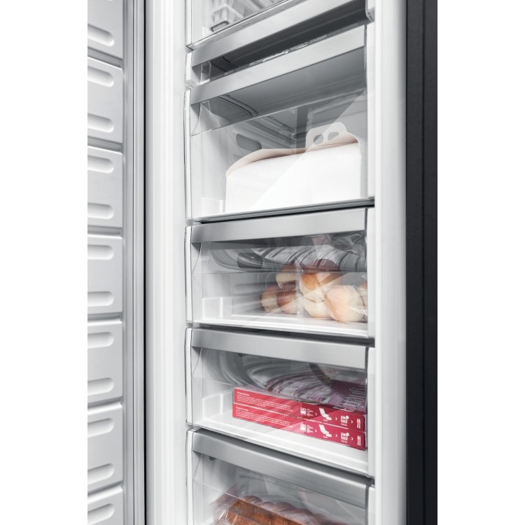 Whirlpool 209 Litre In-column Integrated Freezer