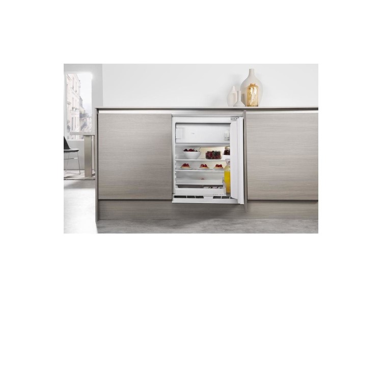 Whirlpool ARG1081ARE Under Counter Integrated Fridge With 18L Icebox