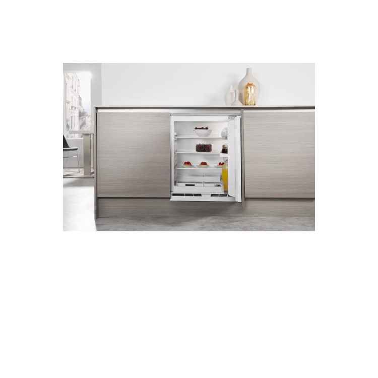 GRADE A2 - Whirlpool ARG146ALA Larder Fridge 146 Litre Integrated Under Counter Fridge