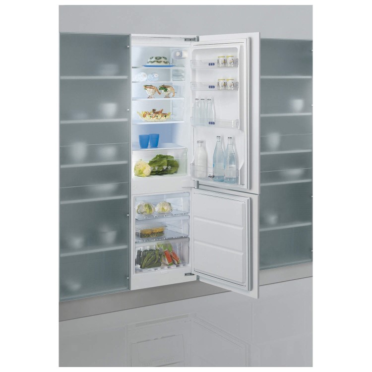Whirlpool ART471-7PLUS 70-30 Split Integrated Fridge Freezer