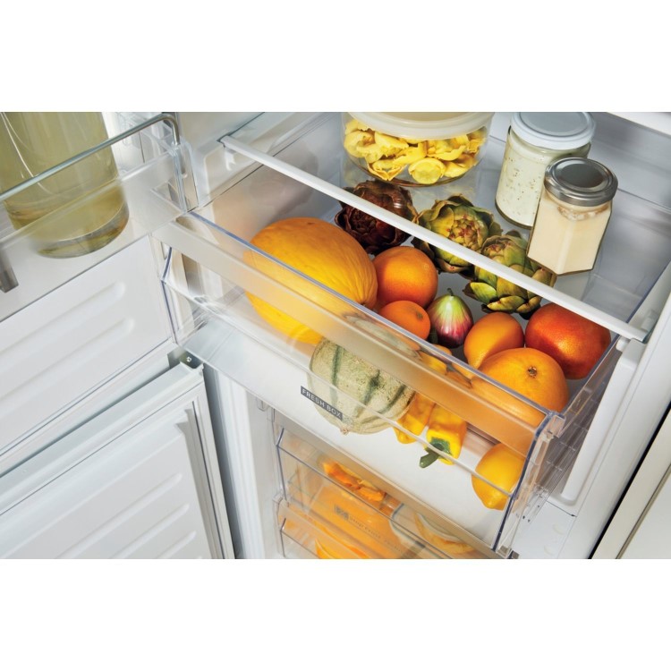 Whirlpool 274 Litre 70/30 Integrated Fridge Freezer