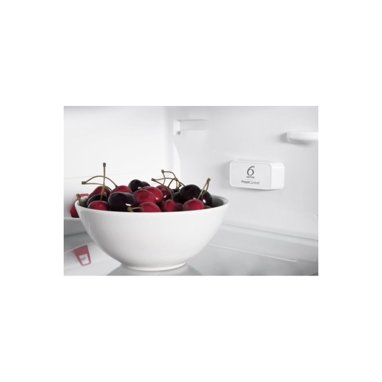 Whirlpool ART8910ASF 269 Litre Integrated Fridge Freezer 70/30 Split 177cm Tall Low Frost 54cm Wide - White