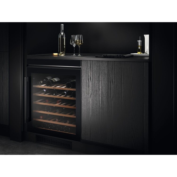 AEG 46 Bottle Capacity Single Zone Under Counter Wine Cooler