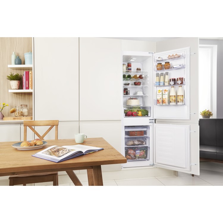 GRADE A2 - Beko BCFD173 Frost Free 70-30 Sliding Rail Integrated Fridge Freezer