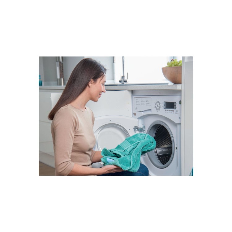 GRADE A1 - Hotpoint BHWMD732 7kg 1300rpm Integrated Washing Machine - White