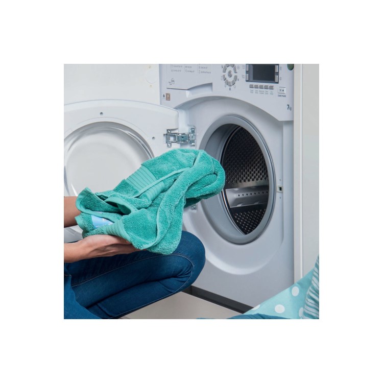 GRADE A1 - Hotpoint BHWMD732 7kg 1300rpm Integrated Washing Machine - White