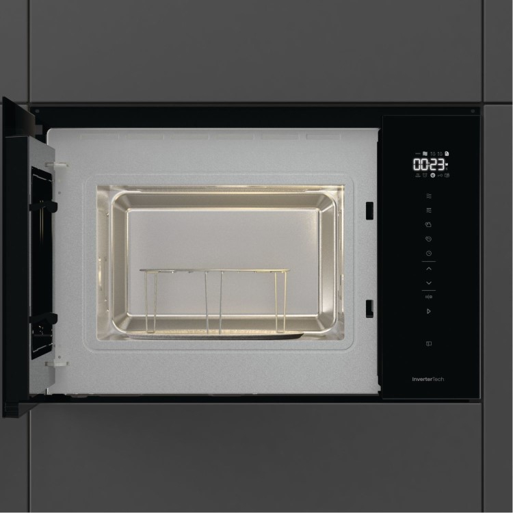 Hisense Built-In 900W Microwave with Grill - Black