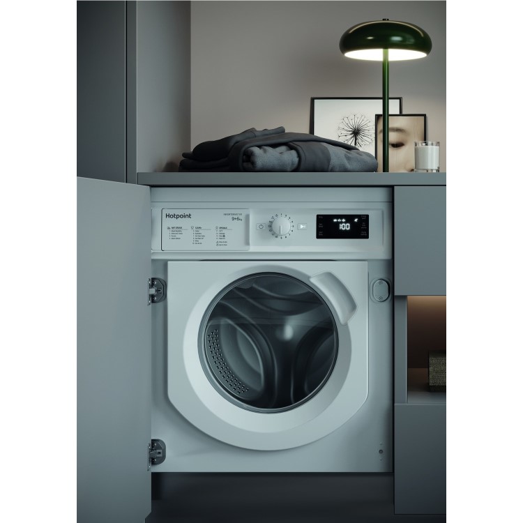 Refurbished Hotpoint BIWDHG961484 Integrated 9/6KG 1400 Spin Washer Dryer
