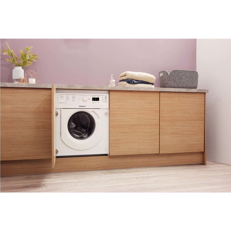 GRADE A2 - Hotpoint BIWDHL7128 7kg Wash 5kg Dry 1200rpm Integrated Washer Dryer With Efficient Inverter Motor - White