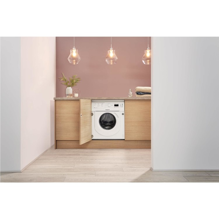 GRADE A2 - Hotpoint BIWDHL7128 7kg Wash 5kg Dry 1200rpm Integrated Washer Dryer With Efficient Inverter Motor - White