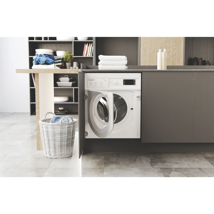 GRADE A2 - Hotpoint Anti-stain 8kg 1400rpm Integrated Washing Machine - White