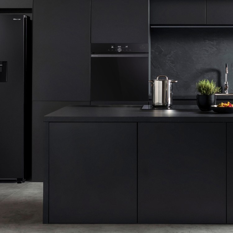 Hisense Hi6 SE BSA66331ABDGUK Electric Single Oven with Vapour Cleaning - Black