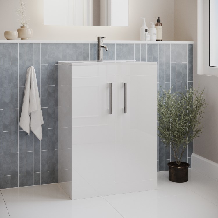 600 mm White Freestanding Vanity Unit with Basin and Chrome Handles - Ashford