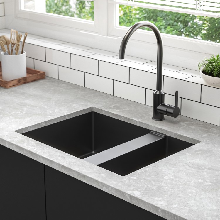 GRADE A2 - 1.5 Bowl Undermount Black Granite Composite Kitchen Sink Reversible - Enza Madison