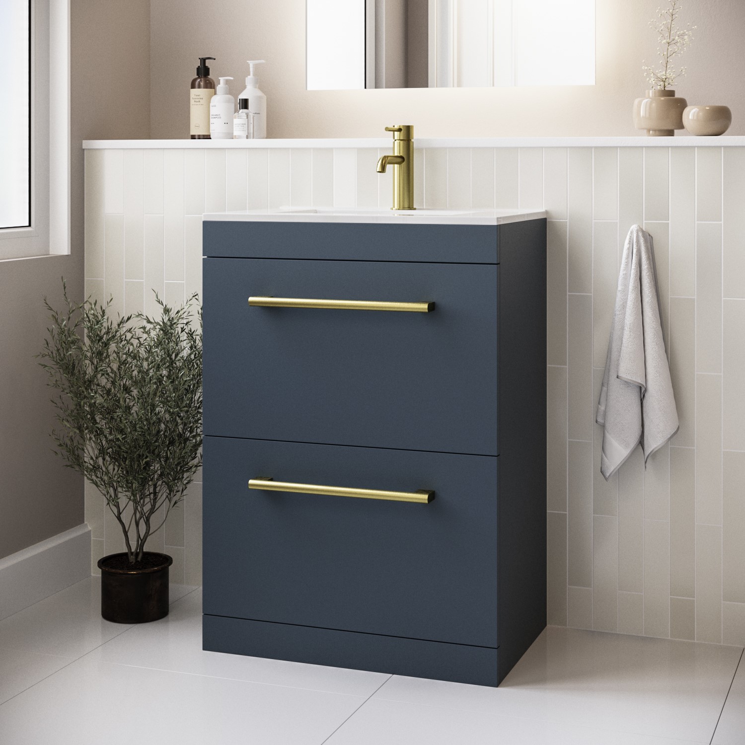 600mm Freestanding Blue Vanity Unit with Basin and Brushed Brass Handle - Ashford