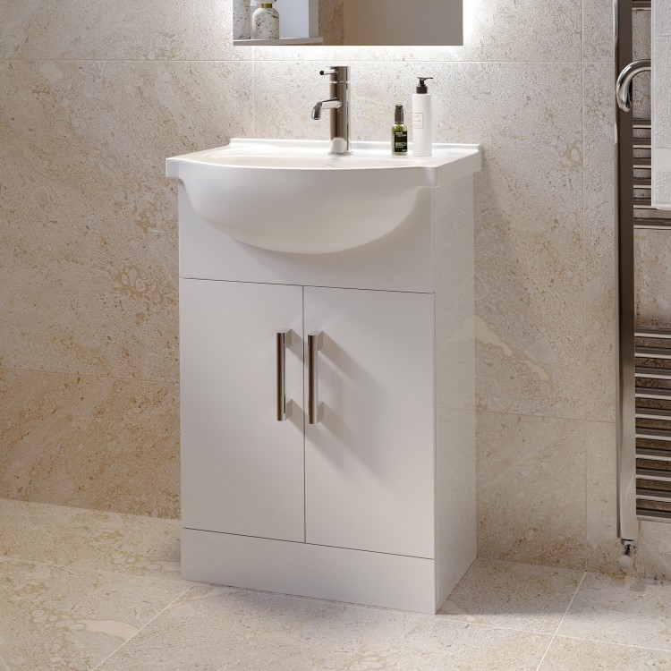 Close Coupled Toilet and 550mm Basin Vanity Unit Bathroom Suite - Classic