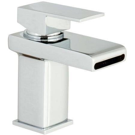 Delta Right Hand L Shaped 1700 Shower Bath Suite