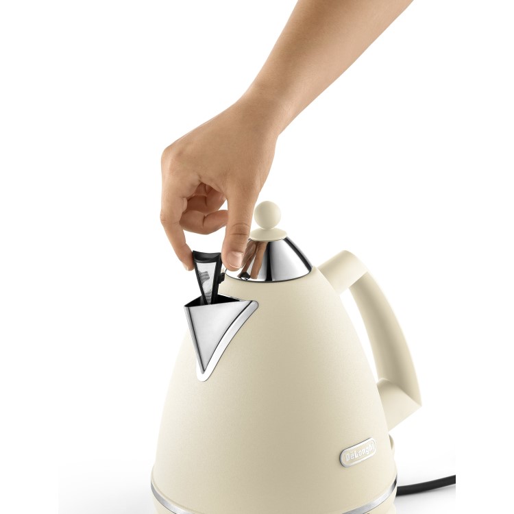 Delonghi Argento Flora Kettle and Toaster Set - Cream