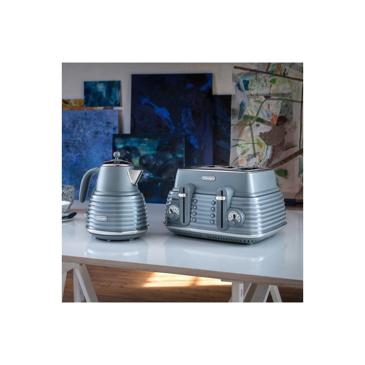 Delonghi Scolpito Kettle and Toaster Set - Azure Blue
