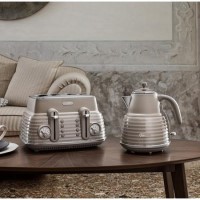 Delonghi Scolpito Kettle and Toaster Set - Beige