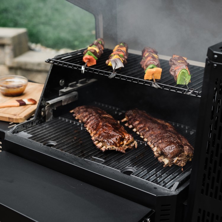 Masterbuilt Gravity Series 600 Charcoal BBQ Grill with Pitmaster Pack