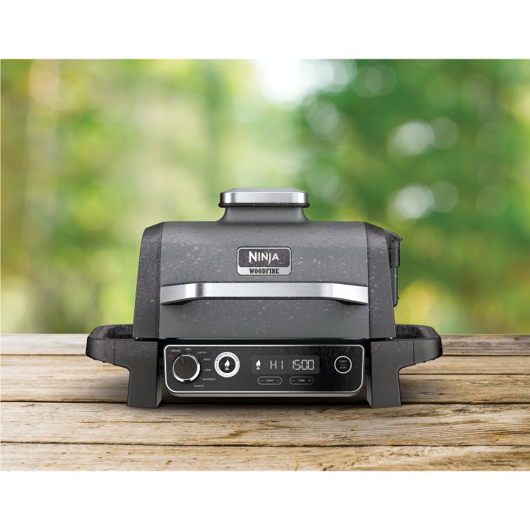 Refurbished Ninja OG701UKGRILLKIT Electric BBQ Grill & Smoker with Cover and Stand