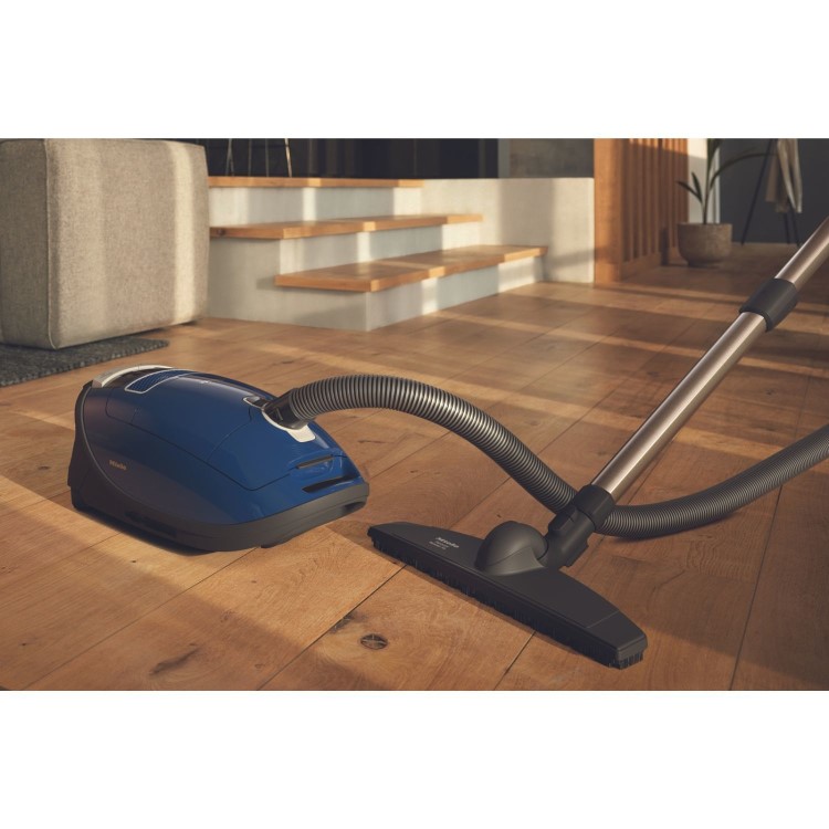 Refurbished Miele C3COMFORT Complete C3 Comfort XL Bagged Cylinder Vacuum Cleaner Marine Blue