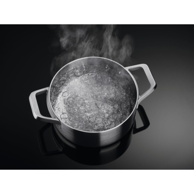 AEG 6000 SteamBake 60cm Electric Induction Cooker - Black