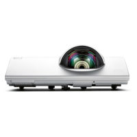 2500 Lumens XGA Resolution 3LCD Technology Meeting Room Projector 3.4 Kg