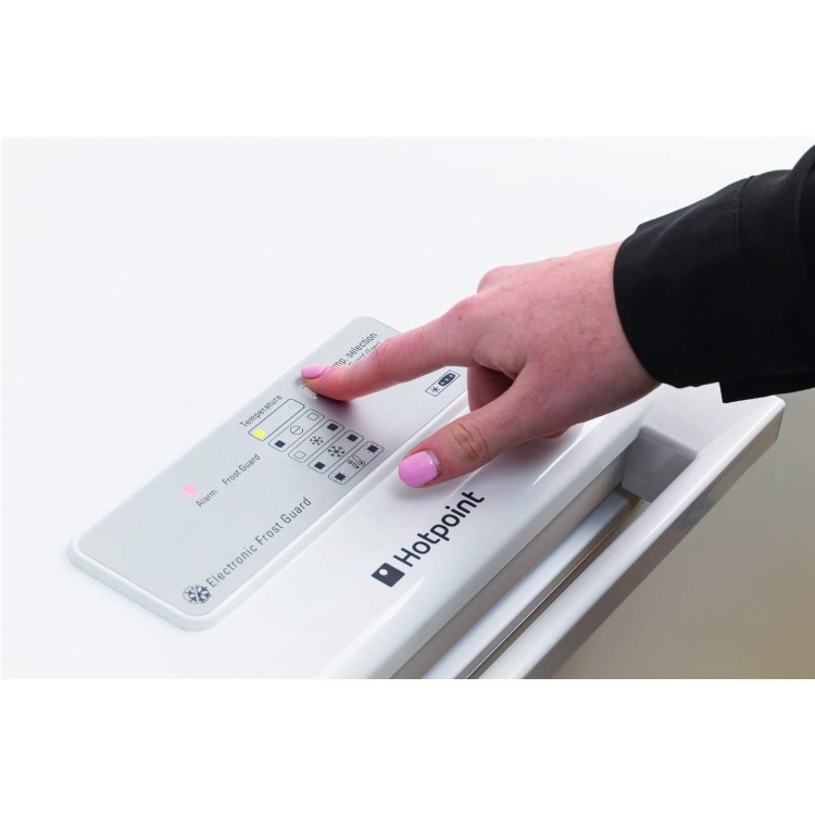 Hotpoint CS1A400FMH Freestanding Freezer in White