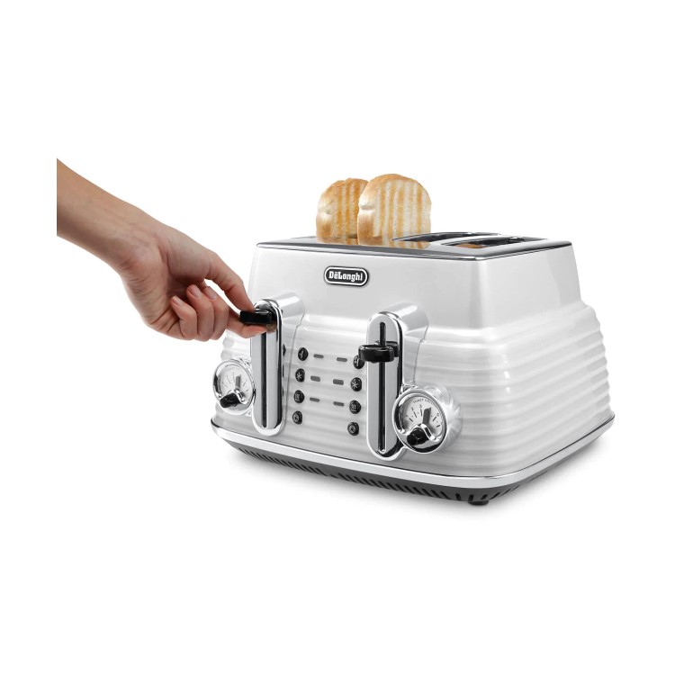Delonghi CTZ4003W Scultura 4-slice Toaster - White
