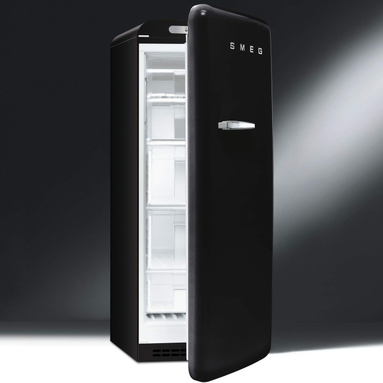 GRADE A2 - Smeg CVB20RNE1 60cm Wide Retro Style Right Hinge Freestanding Upright Freezer - Black