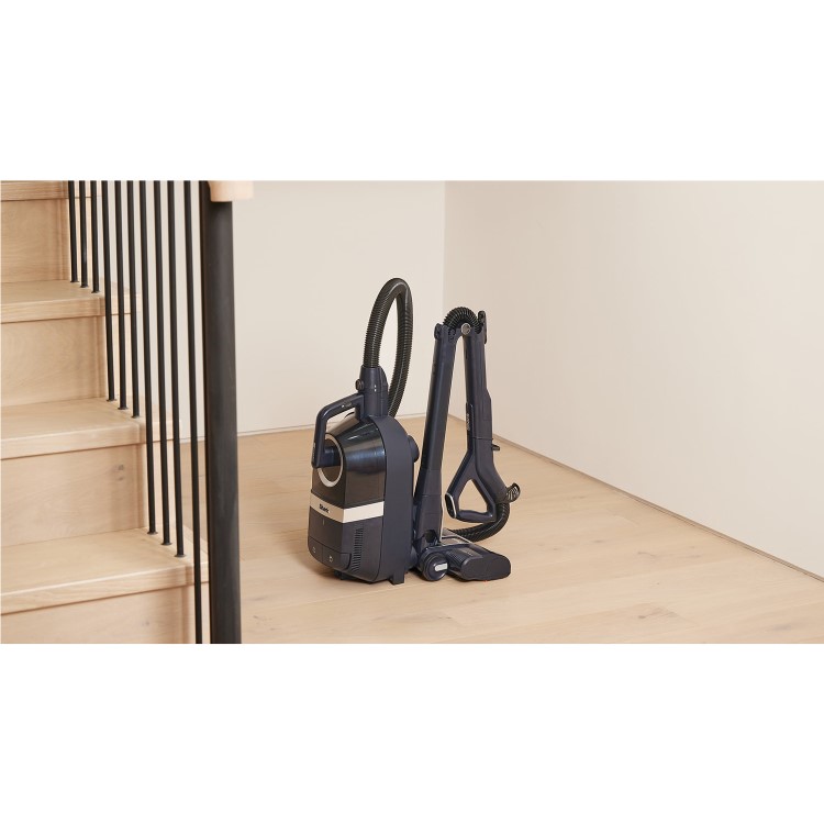 Shark Anti Hair Wrap Dynamic Technology TruePet Cylinder Vacuum Cleaner - Black
