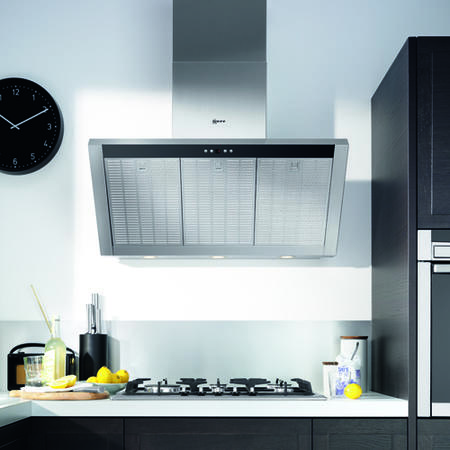 Neff D39M55N1GB Series 3 Angled 90cm Chimney Hood in Stainless steel
