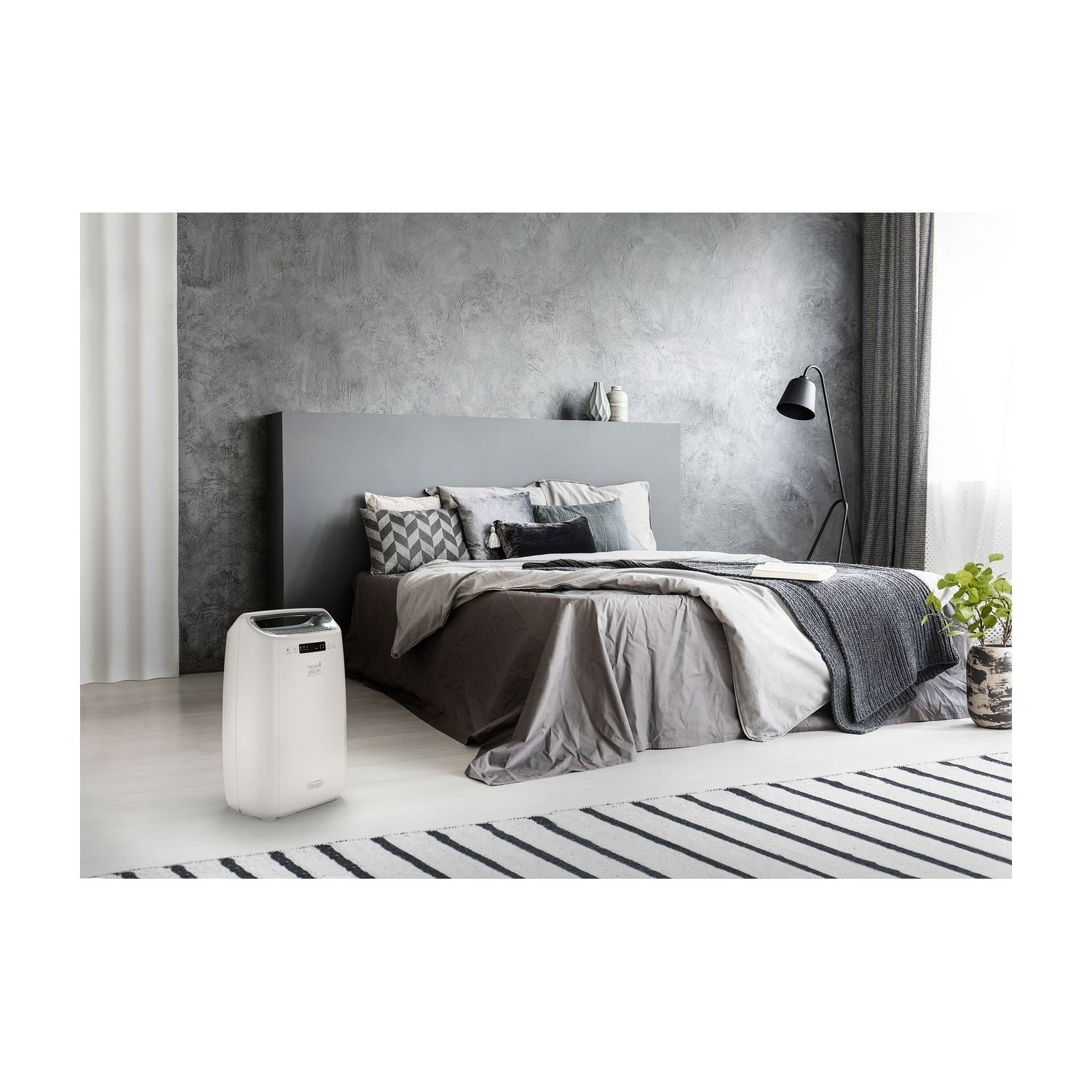 DeLonghi 16L Tasciugo AriaDry Laundry Dehumidifier - White DeLonghi 16L Tasciugo AriaDry Laundry Dehumidifier - White