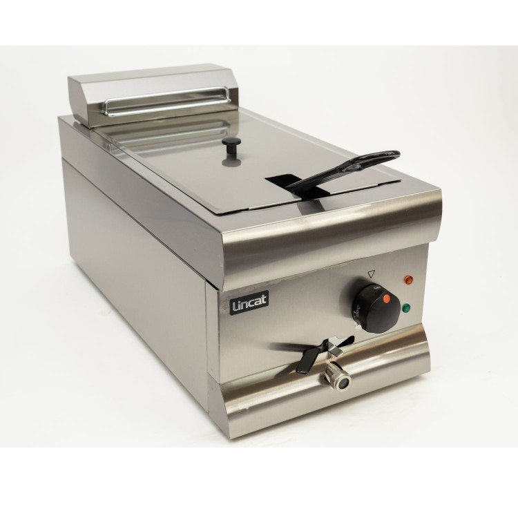 Lincat DF33 Silverlink 600 Single Tank Countertop Fryer - 1 Basket, 7.5 Ltr, Plug in