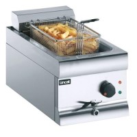 Lincat DF33 Silverlink 600 Single Tank Countertop Fryer - 1 Basket, 7.5 Ltr, Plug in