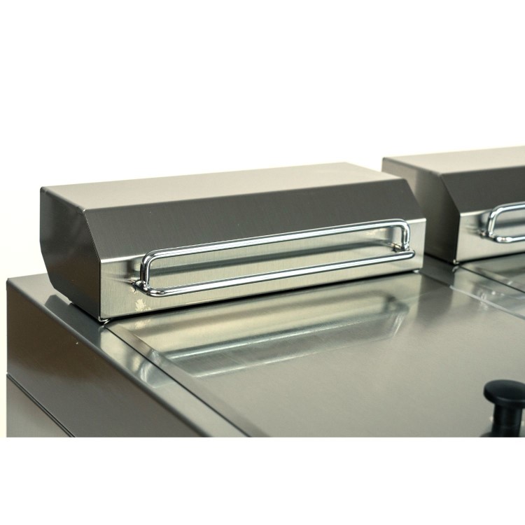 Lincat DF66 Silverlink 600 Twin Tank Countertop Fryer - 2 Baskets, 2 x 9 Ltr, Plug in